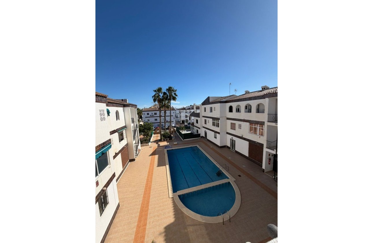 Reventa - Apartamento / piso - Orihuela Costa - Punta Prima