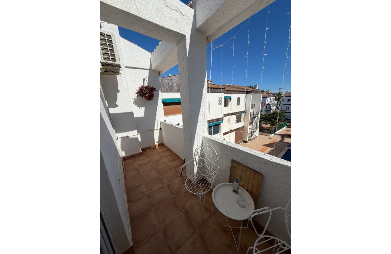 Reventa - Apartamento / piso - Orihuela Costa - Punta Prima