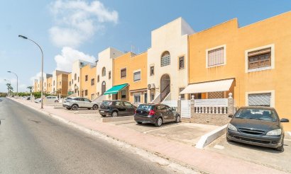 Resale - Apartment / flat - Torrevieja - Torreblanca
