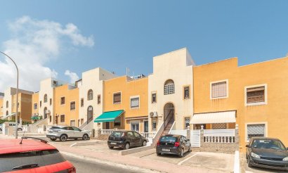 Resale - Apartment / flat - Torrevieja - Torreblanca