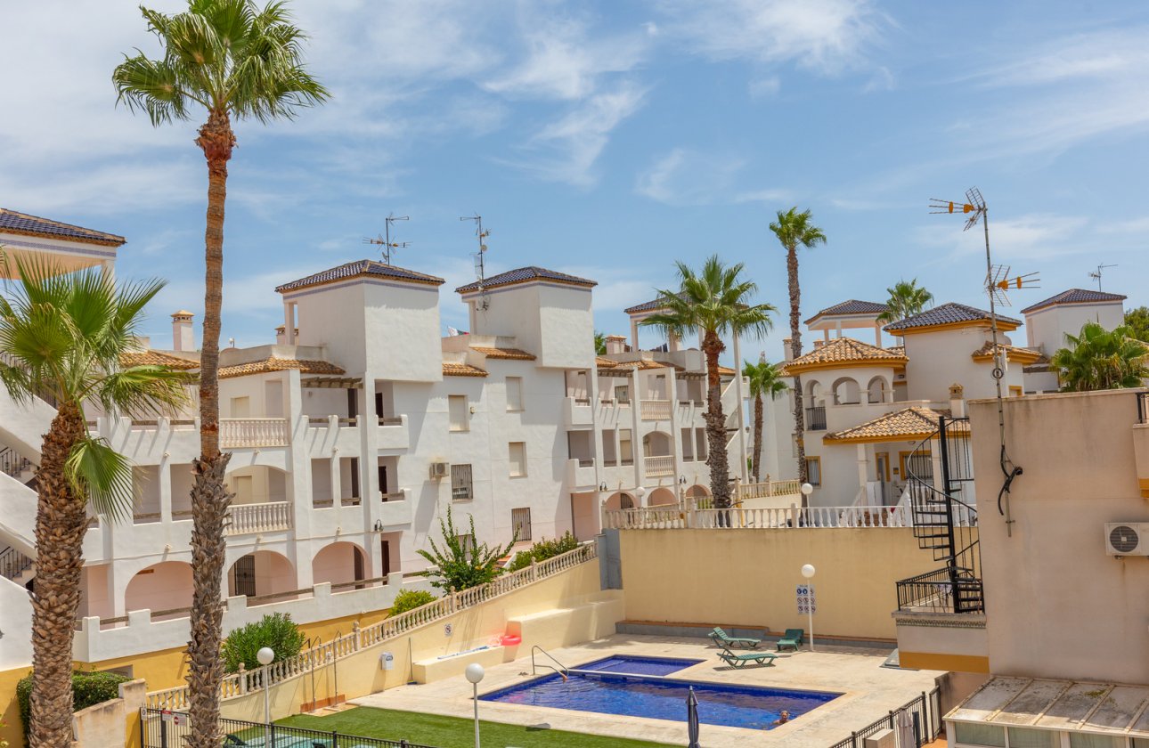 Resale - Apartment / flat - Orihuela - Villamartin