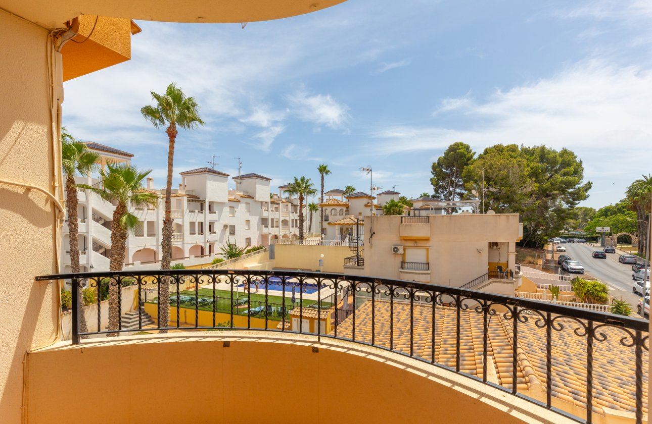 Resale - Apartment / flat - Orihuela - Villamartin