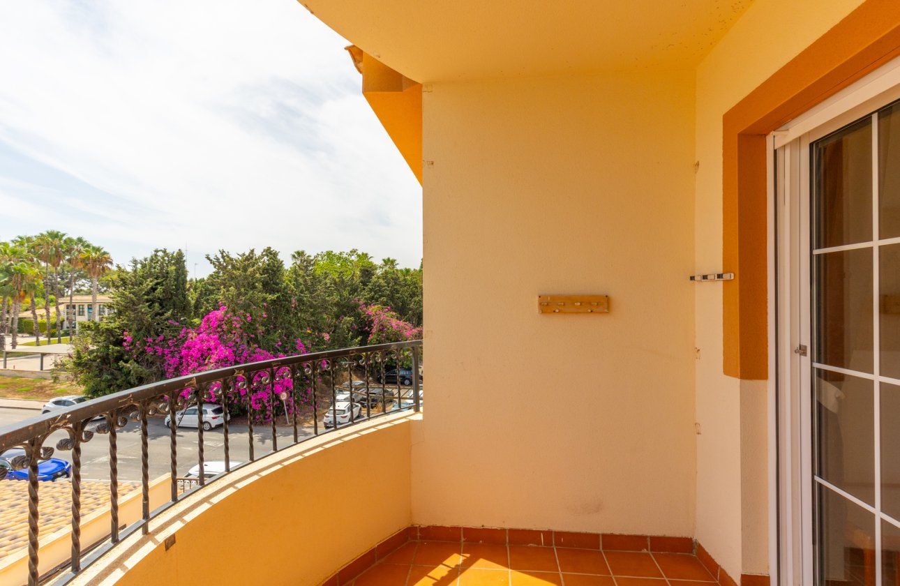 Resale - Apartment / flat - Orihuela - Villamartin