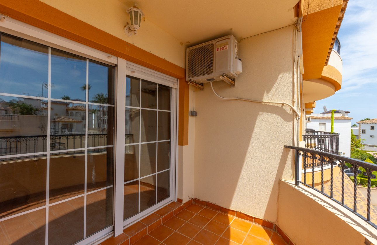 Resale - Apartment / flat - Orihuela - Villamartin