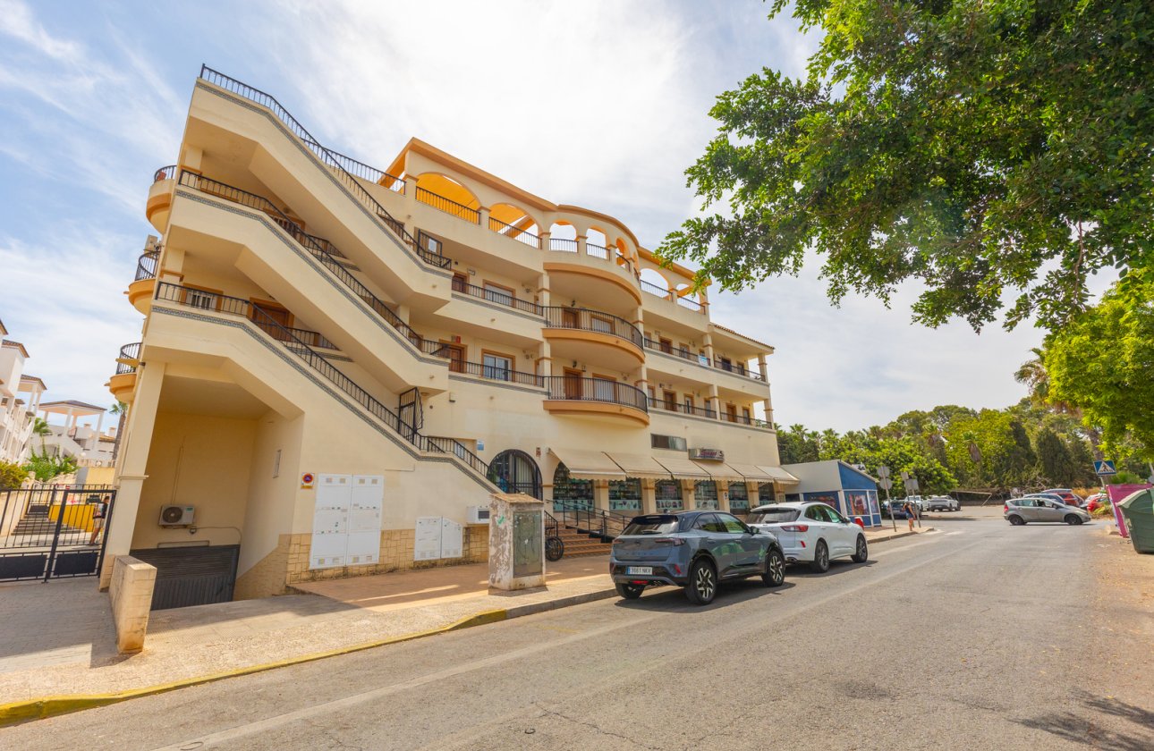 Resale - Apartment / flat - Orihuela - Villamartin