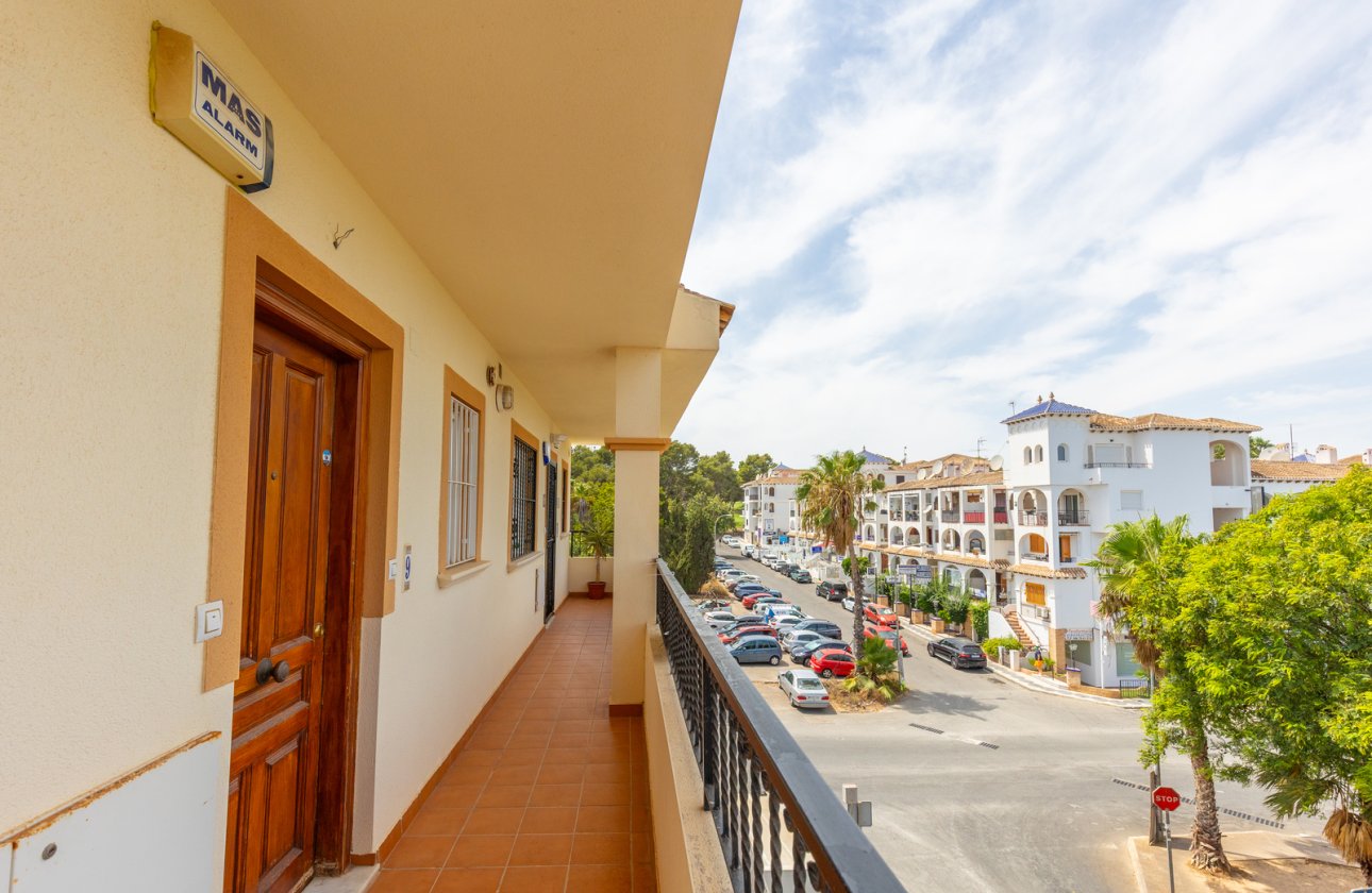 Resale - Apartment / flat - Orihuela - Villamartin