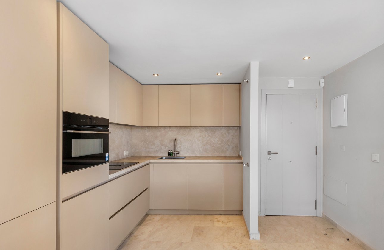 Resale - Apartment / flat - Torrevieja - Punta Prima