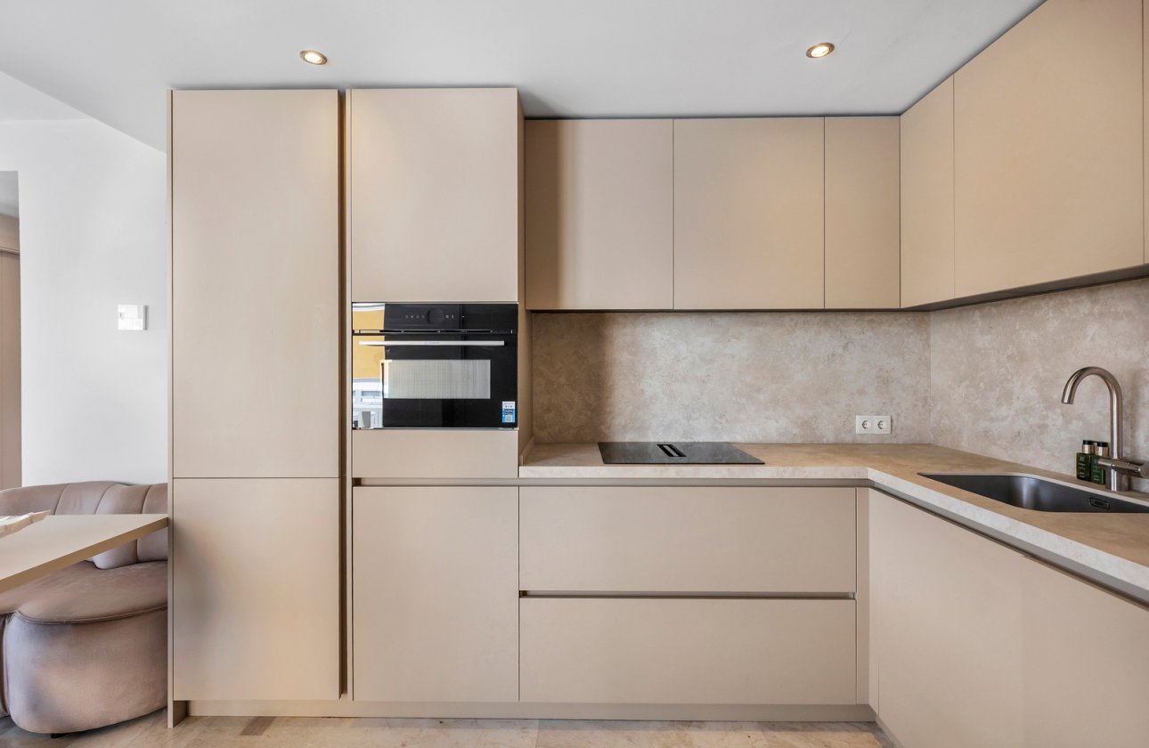 Resale - Apartment / flat - Torrevieja - Punta Prima