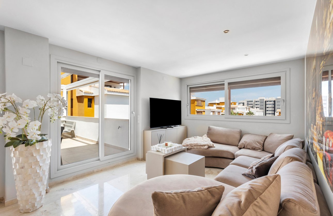 Resale - Apartment / flat - Torrevieja - Punta Prima