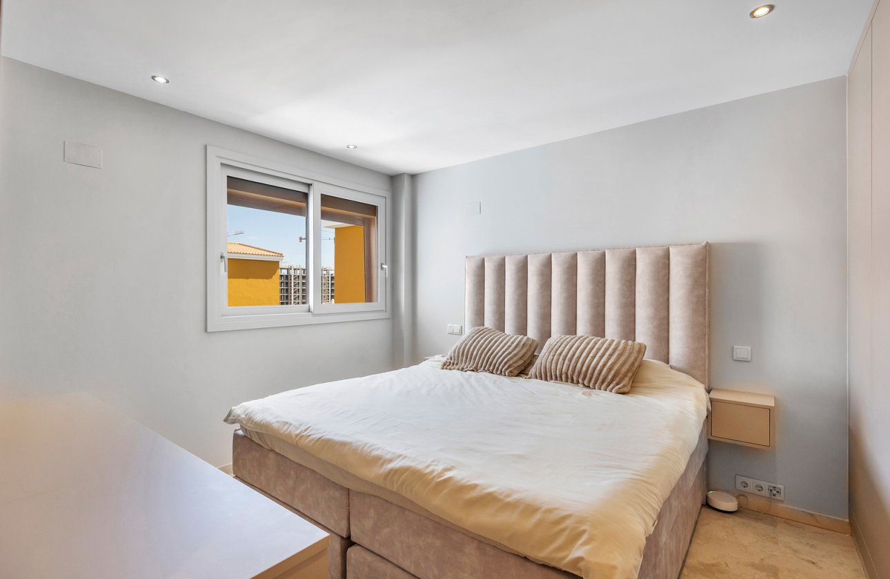Resale - Apartment / flat - Torrevieja - Punta Prima