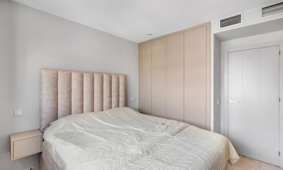 Resale - Apartment / flat - Torrevieja - Punta Prima