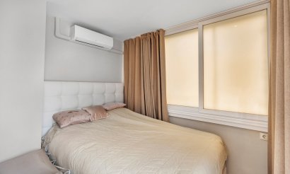 Resale - Apartment / flat - Torrevieja - Punta Prima