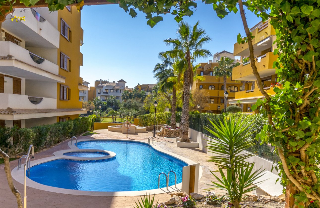 Resale - Apartment / flat - Torrevieja - Punta Prima