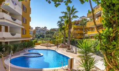 Resale - Apartment / flat - Torrevieja - Punta Prima