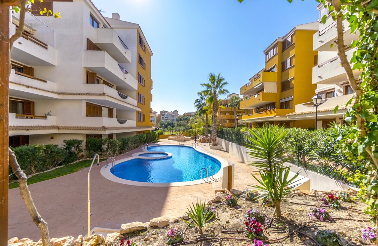 Resale - Apartment / flat - Torrevieja - Punta Prima