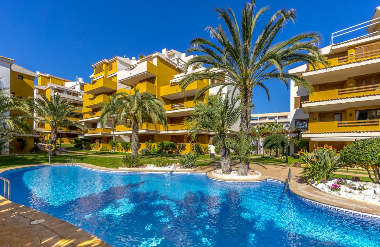 Resale - Apartment / flat - Torrevieja - Punta Prima