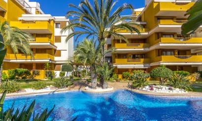 Resale - Apartment / flat - Torrevieja - Punta Prima