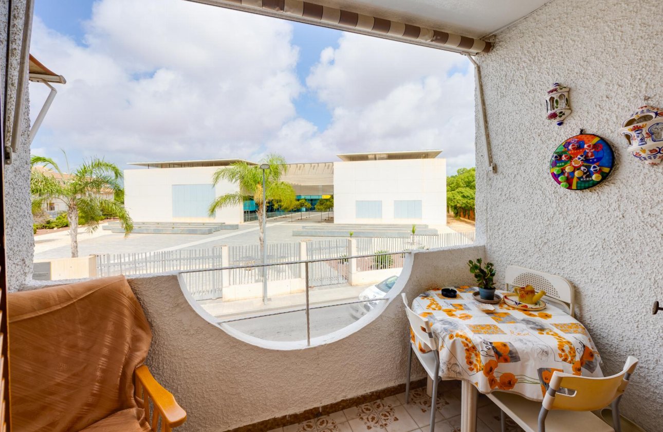 Resale - Bungalow - Torrevieja - Playa del Acequión