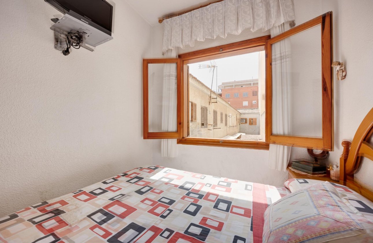 Resale - Bungalow - Torrevieja - Playa del Acequión