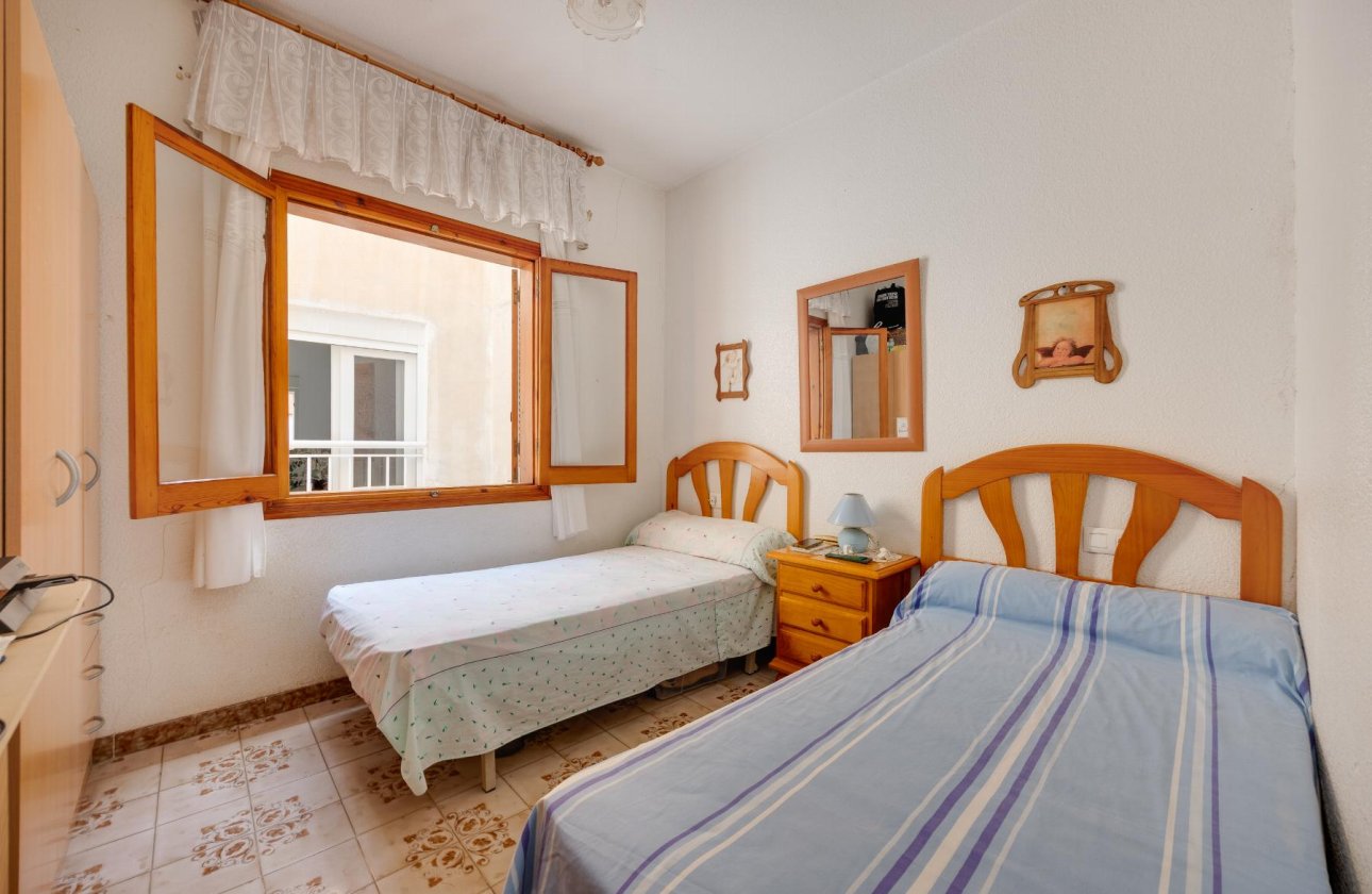 Resale - Bungalow - Torrevieja - Playa del Acequión