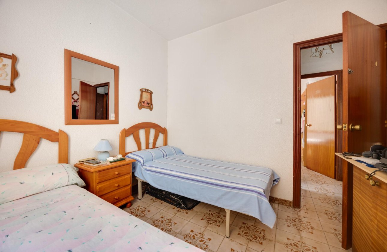 Resale - Bungalow - Torrevieja - Playa del Acequión