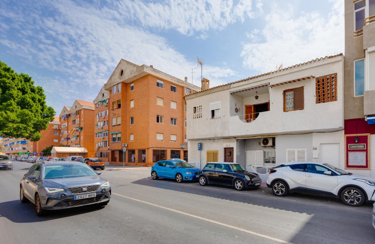 Resale - Bungalow - Torrevieja - Playa del Acequión