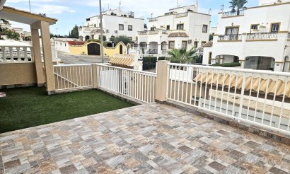 Resale - Villa - Orihuela Costa - Dream Hills