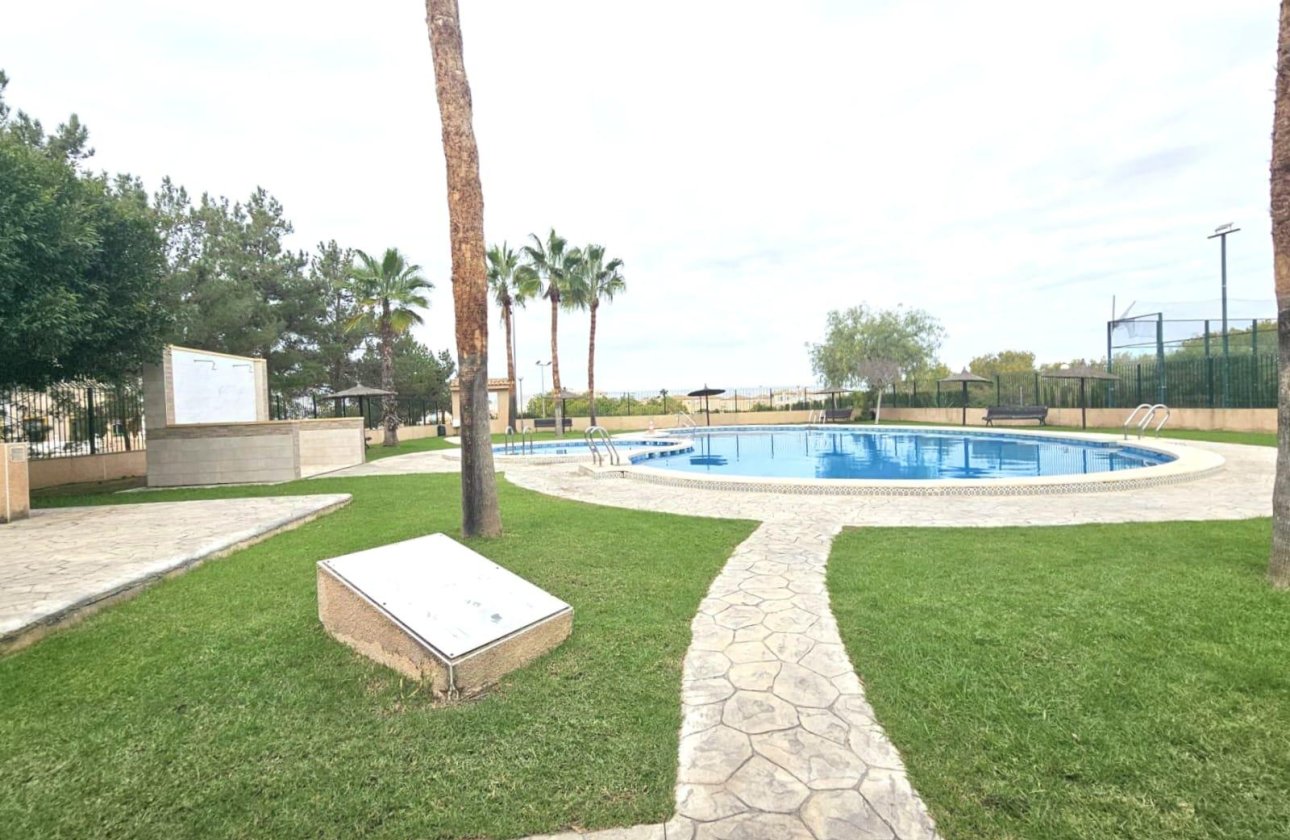 Resale - Villa - Orihuela Costa - Dream Hills