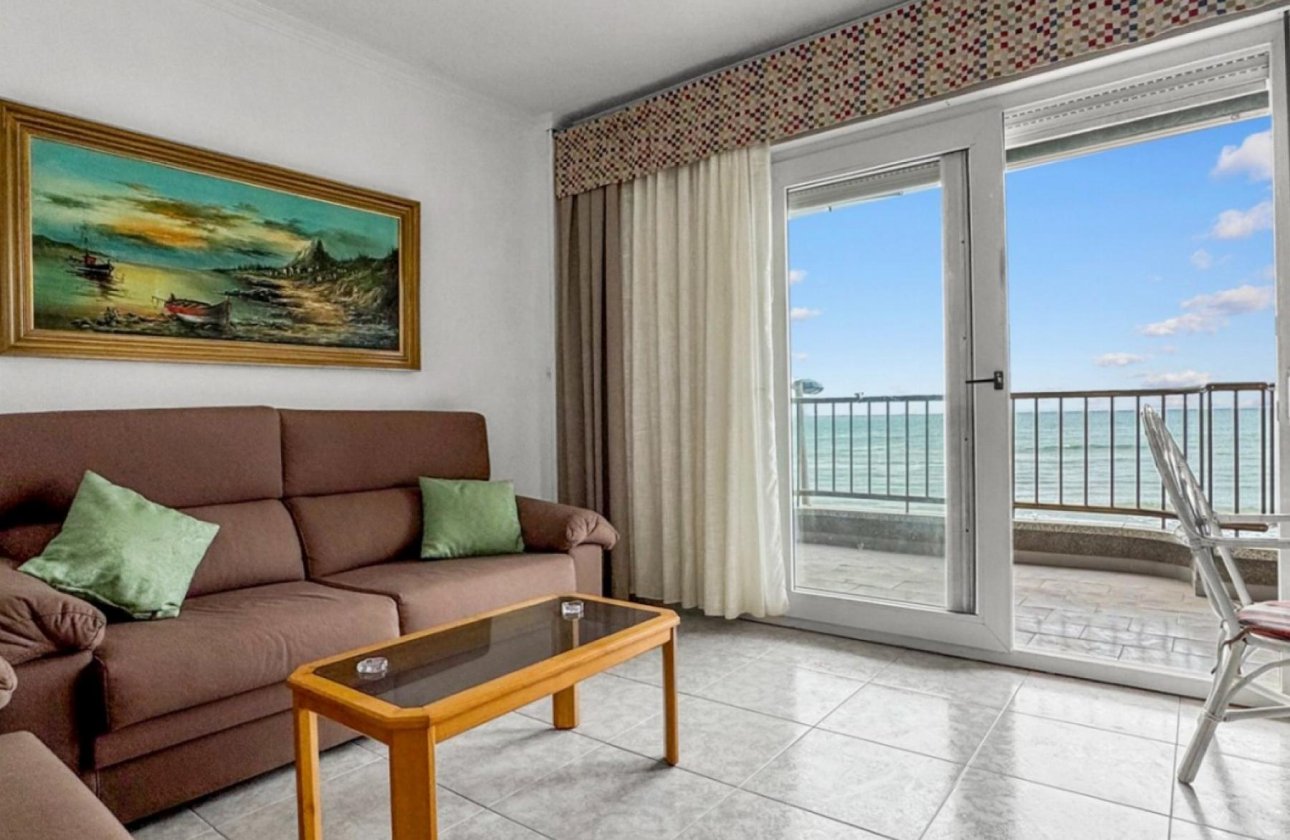 Resale - Apartment / flat - Torrevieja - Playa de los Locos