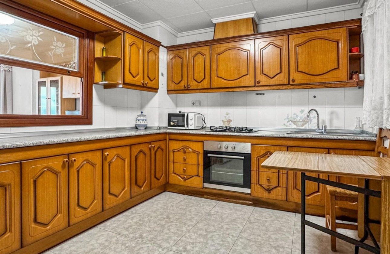 Resale - Apartment / flat - Torrevieja - Playa de los Locos