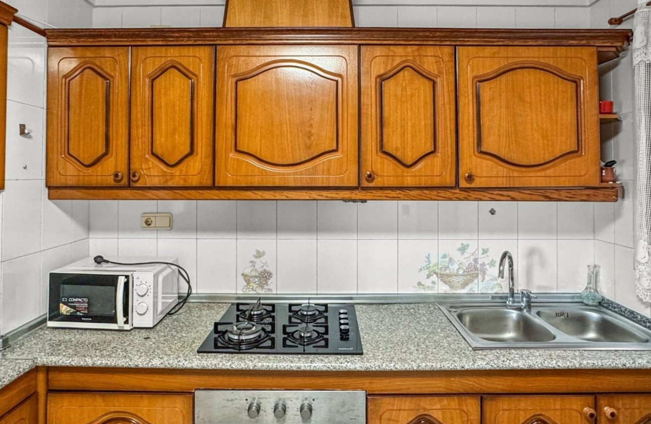 Resale - Apartment / flat - Torrevieja - Playa de los Locos