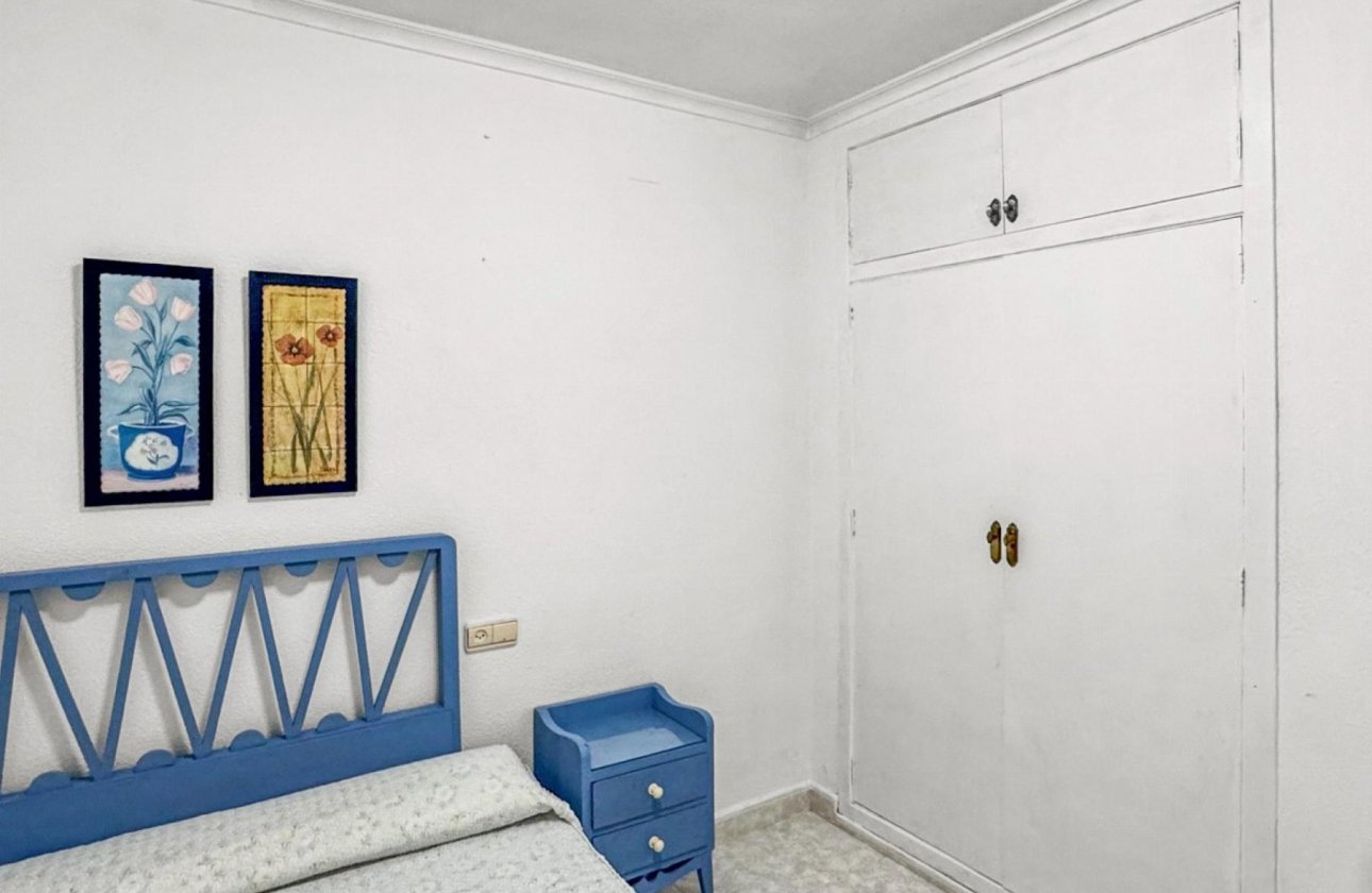 Resale - Apartment / flat - Torrevieja - Playa de los Locos
