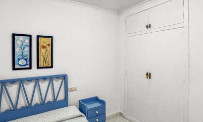 Resale - Apartment / flat - Torrevieja - Playa de los Locos