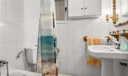Resale - Apartment / flat - Torrevieja - Playa de los Locos