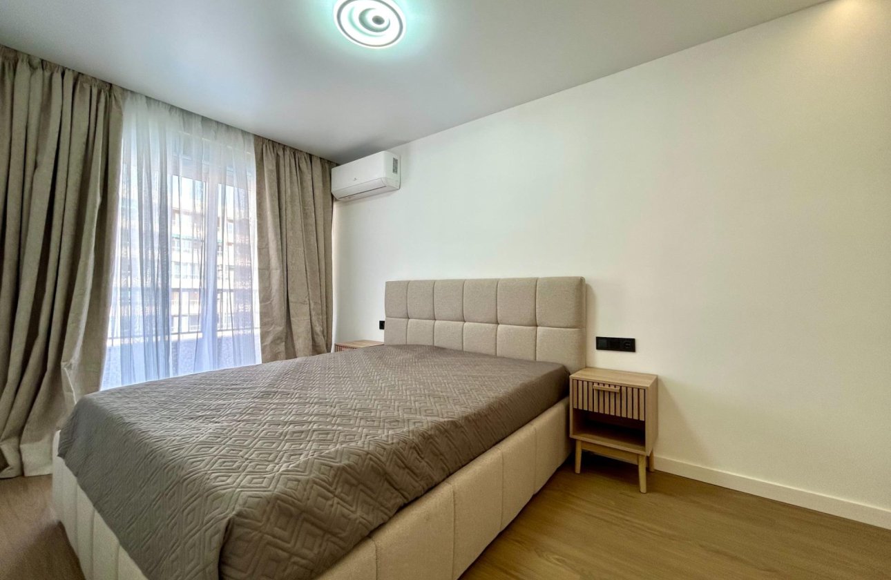 Resale - Apartment / flat - Torrevieja - Punta prima