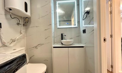 Resale - Apartment / flat - Torrevieja - Punta prima