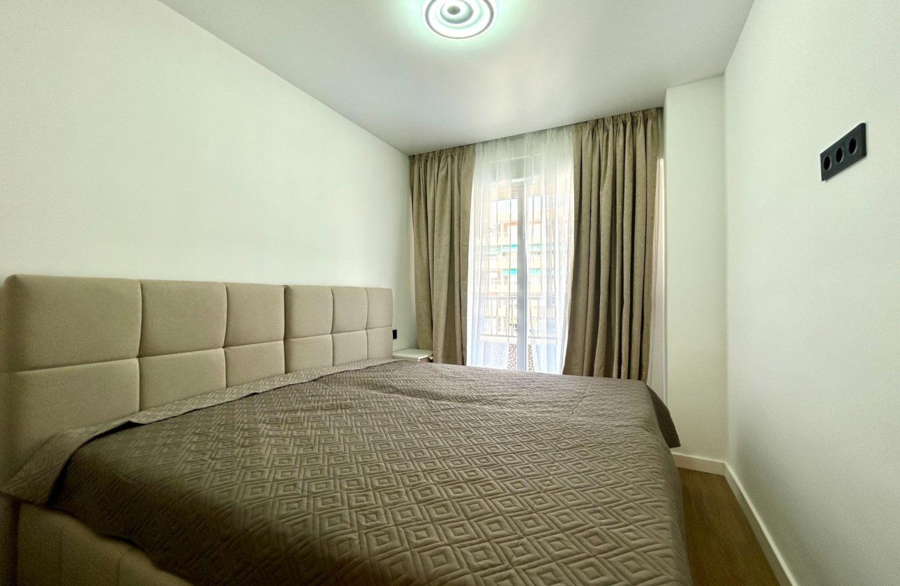 Resale - Apartment / flat - Torrevieja - Punta prima
