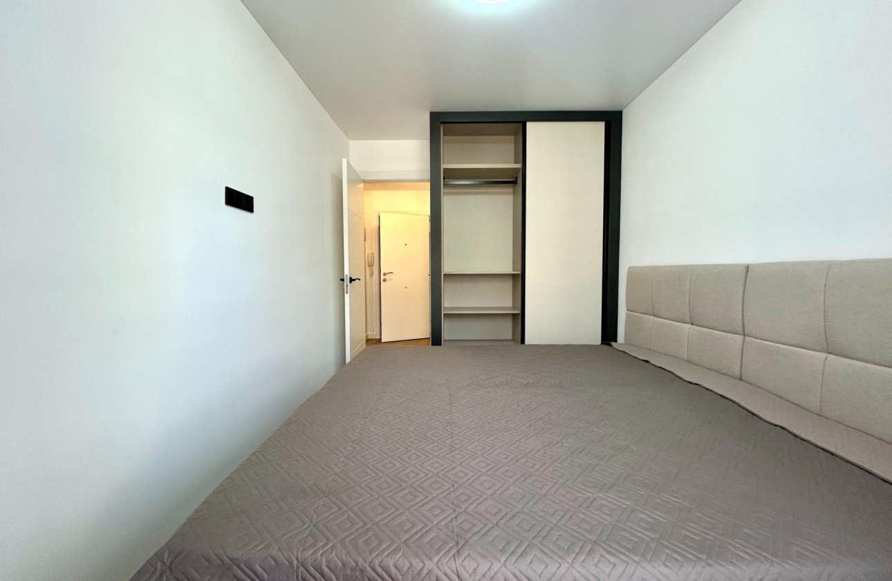 Resale - Apartment / flat - Torrevieja - Punta prima