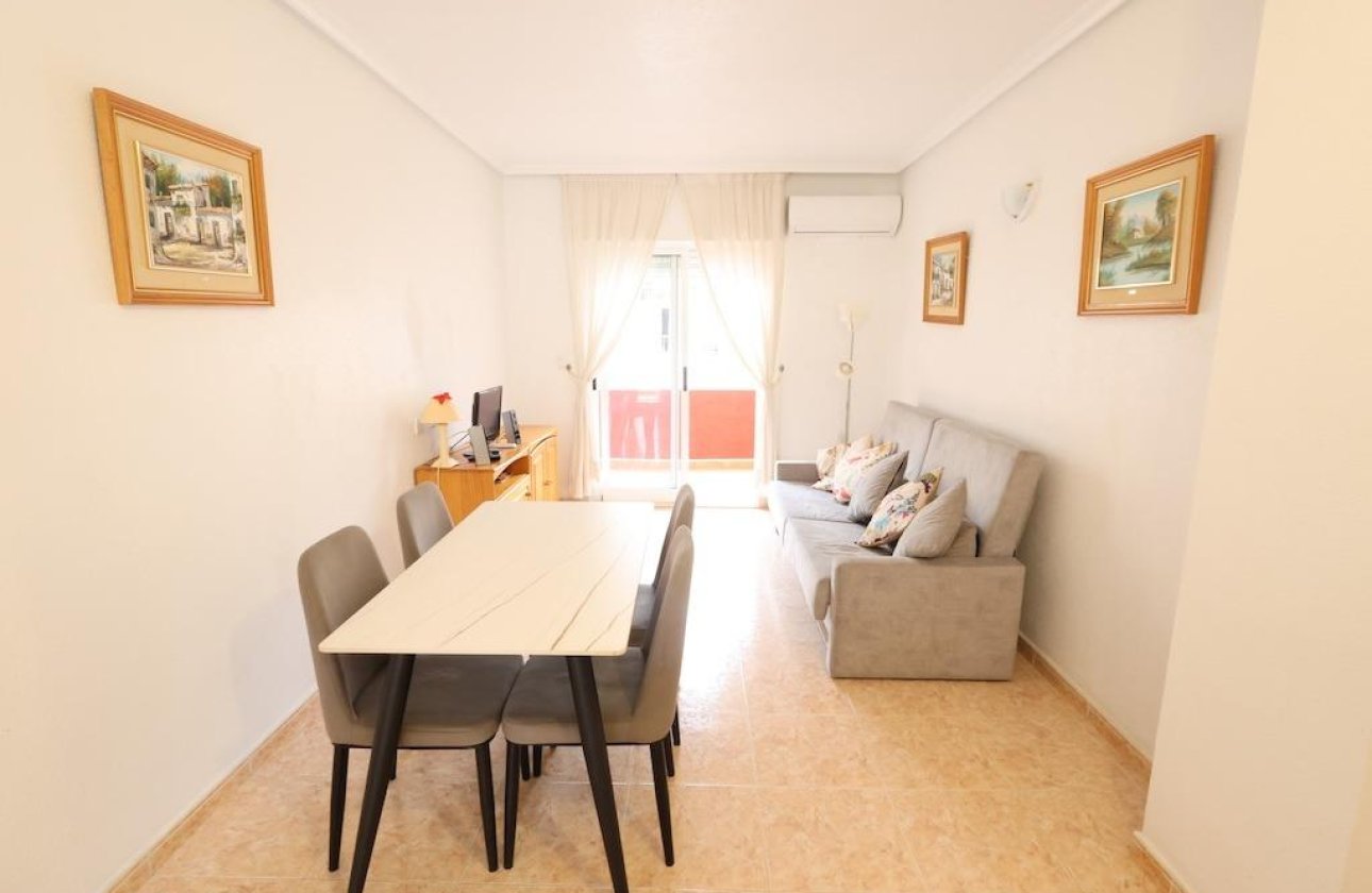 Resale - Apartment / flat - Torrevieja - Parque de las Naciones