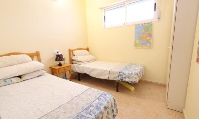 Resale - Apartment / flat - Torrevieja - Parque de las Naciones