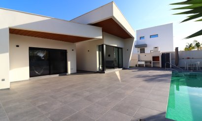 Resale - Villa - Formentera del Segura - Fincas de La Vega