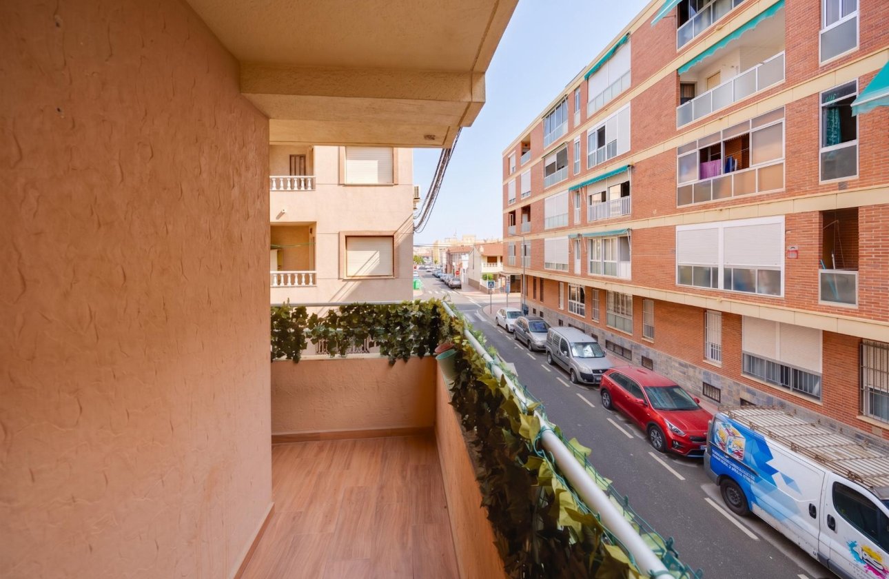 Resale - Apartment / flat - Torrevieja - playa de los naufragos