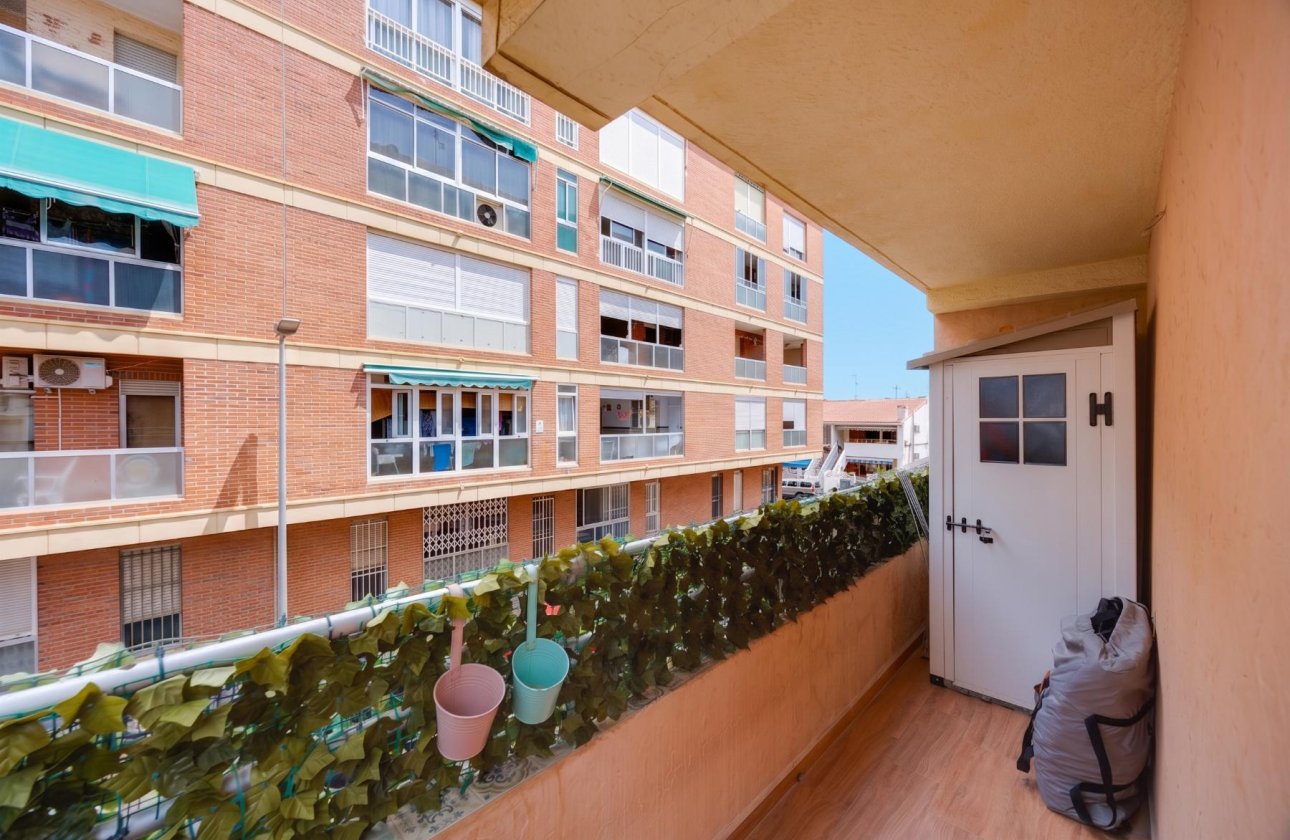 Resale - Apartment / flat - Torrevieja - playa de los naufragos