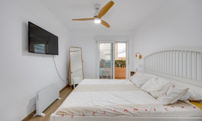 Resale - Apartment / flat - Torrevieja - playa de los naufragos
