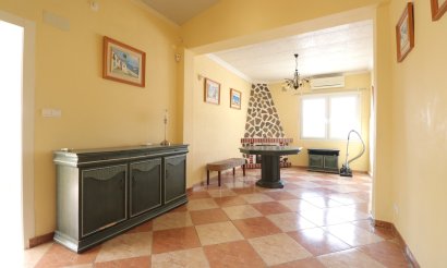 Resale - Villa - Heredades - Heredades - Country
