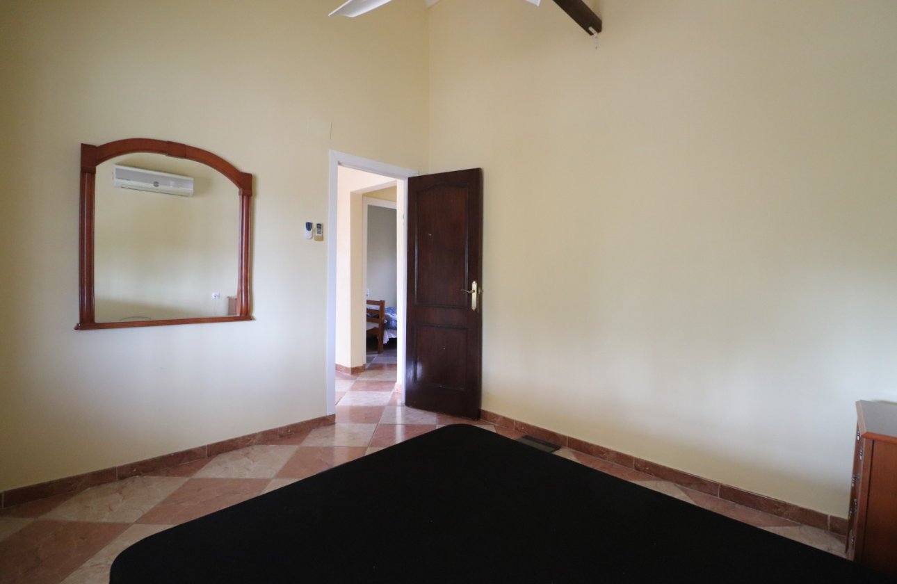 Resale - Villa - Heredades - Heredades - Country