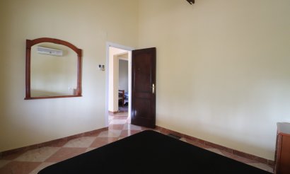 Resale - Villa - Heredades - Heredades - Country