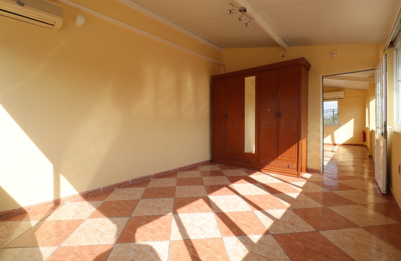 Resale - Villa - Heredades - Heredades - Country