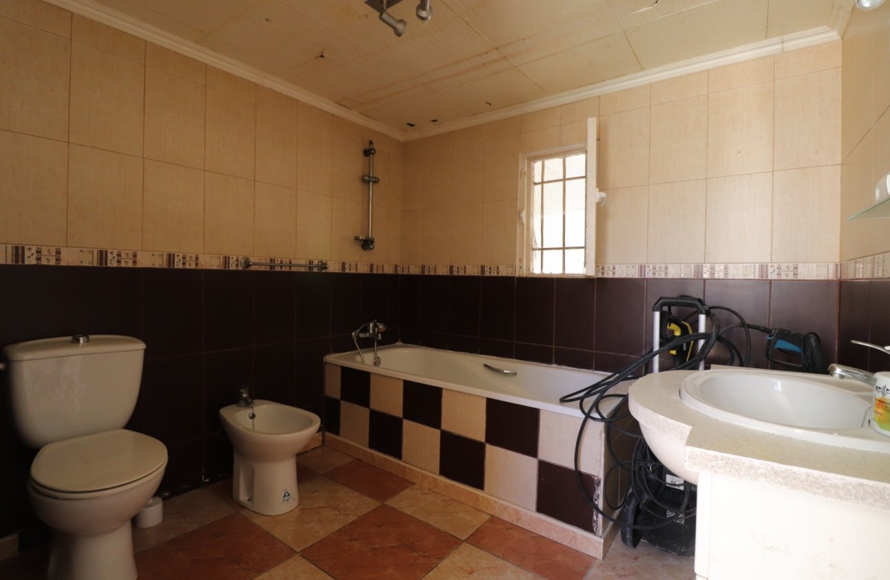 Resale - Villa - Heredades - Heredades - Country