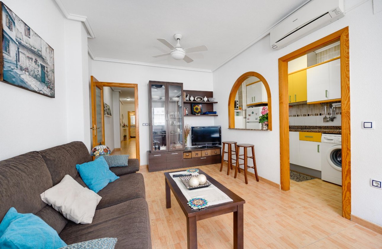 Resale - Apartment / flat - Torrevieja - Playa del Acequión